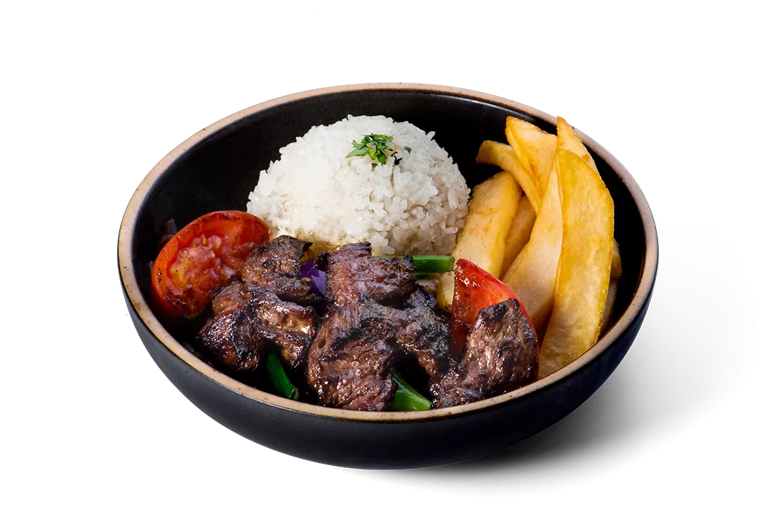 Pollo / Lomo Saltado
